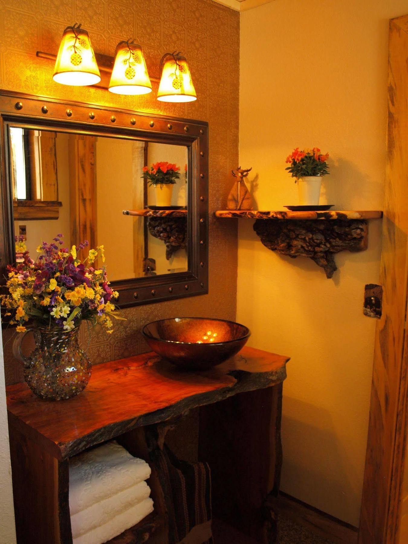 Whispering Pines Inn Flagstaff Esterno foto